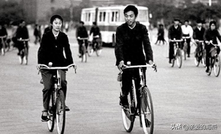 七八十年代奢侈的“凤凰牌”自行车，一辆196元相当于现在多少钱