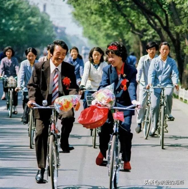 七八十年代奢侈的“凤凰牌”自行车，一辆196元相当于现在多少钱