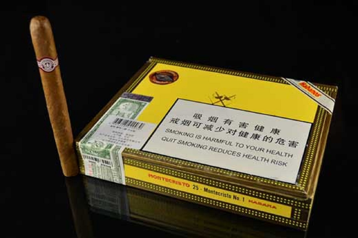 世界十大最贵香烟排行榜，镶钻镀金的烟66万一盒